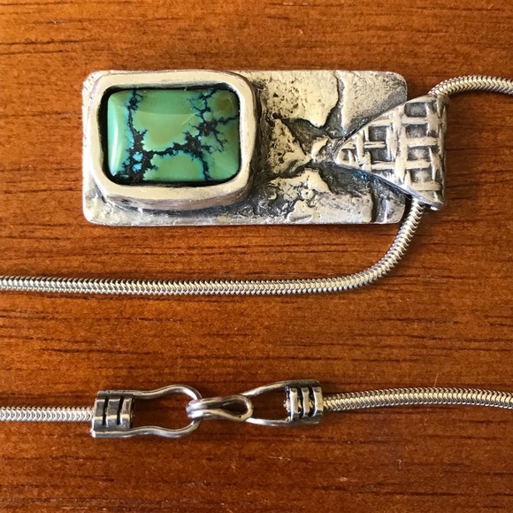 Handmade Sterling Silver Green Turquoise Western-Style Necklace - Picture 3 of 7